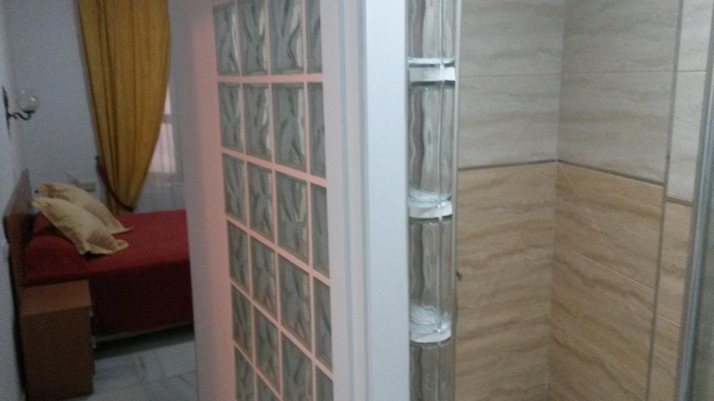 Hostal Centro Sol Cadiz Exterior photo